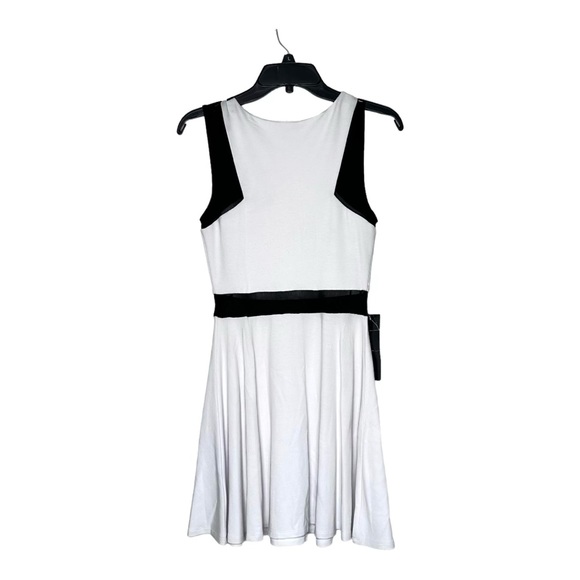 NWT Bebe Color Block Sleeveless Dress - Picture 2 of 6